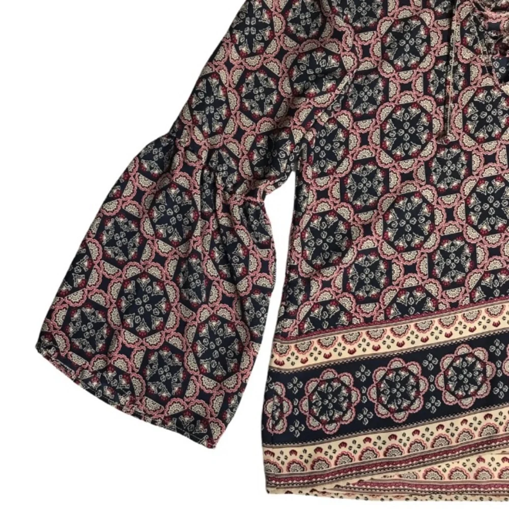 Abercrombie A&F Boho Tie V-Neck Bell Sleeve Blouse Top Peasant Hippie EUC SZ XS